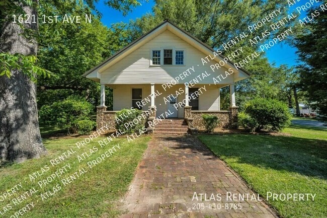 property at 1621 1st Ave N