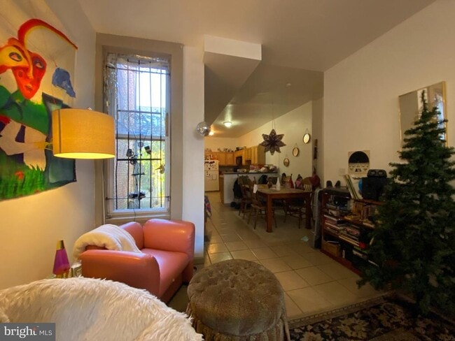 property at 2152 N Carlisle St