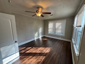 3131 W Laurel St in Shreveport, LA - Building Photo - Building Photo