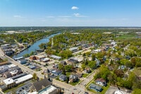 Apartments in West Dundee, IL