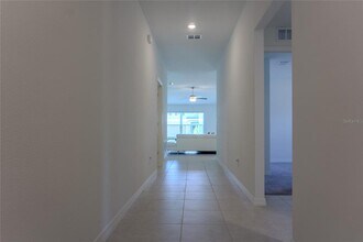 4209 Bridle Booster Wy in Lakeland, FL - Foto de edificio - Building Photo