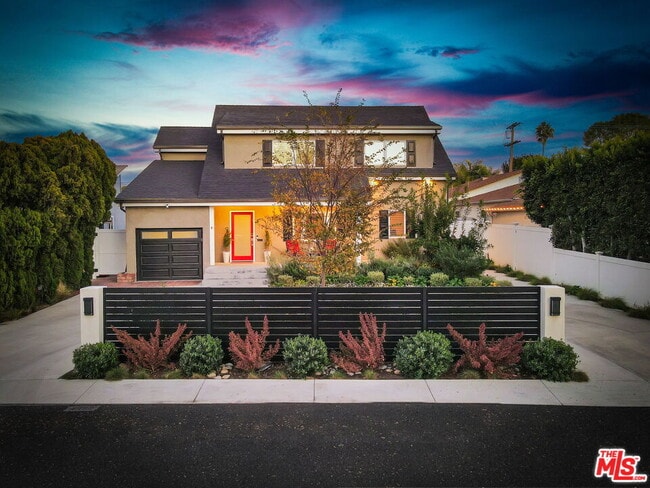 property at 4952 Placidia Ave