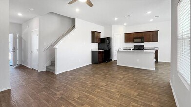 112 Skipping Stone Ln in San Marcos, TX - Building Photo - Building Photo