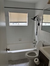 15 N Brown Ave in Orlando, FL - Building Photo - Building Photo