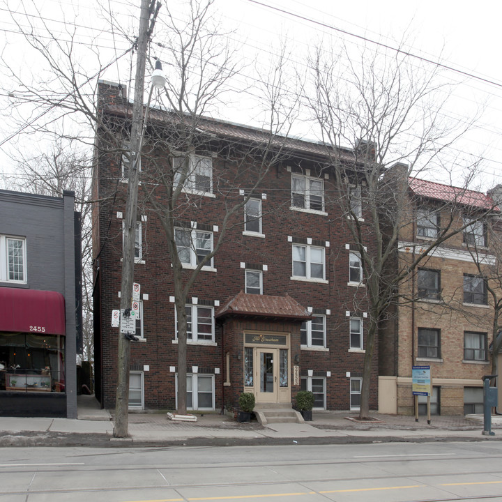 The Gresham in Toronto, ON - Building Photo