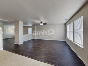 3743 Jewel Point Dr in Spring, TX - Building Photo - Building Photo