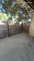 1322 W Elowin Ave in Visalia, CA - Building Photo