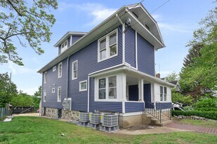 34 Bayview Ave in Norwalk, CT - Building Photo