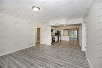 2797 Stark Dr in Willoughby Hills, OH - Building Photo - Building Photo