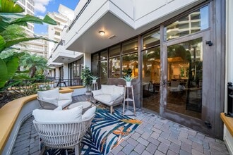 700 W Harbor Dr in San Diego, CA - Building Photo - Building Photo