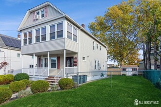 24 Hayward Ave in Carteret, NJ - Building Photo - Building Photo