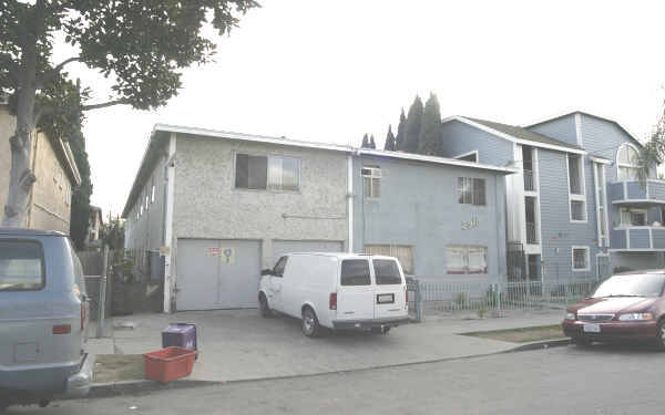 2918 E 16th St in Long Beach, CA - Building Photo - Building Photo