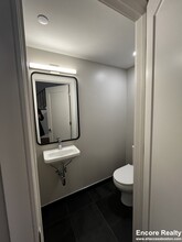 39 Harvard Way, Unit 1 in Cambridge, MA - Building Photo - Building Photo