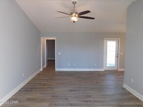 2515 N Cedar Ln in Panama City, FL - Foto de edificio - Building Photo