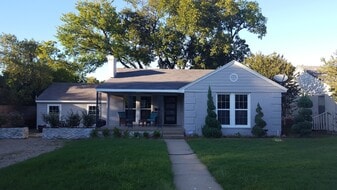 5027 Wenonah Dr in Dallas, TX - Building Photo