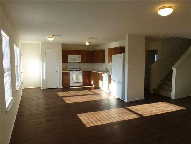 413 Quarter Ave in Buda, TX - Building Photo - Building Photo