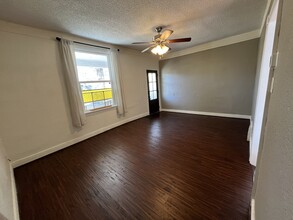 1322 W Kiowa St in Colorado Springs, CO - Foto de edificio - Building Photo