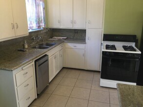 4438 Steele St in Oakland, CA - Building Photo - Building Photo