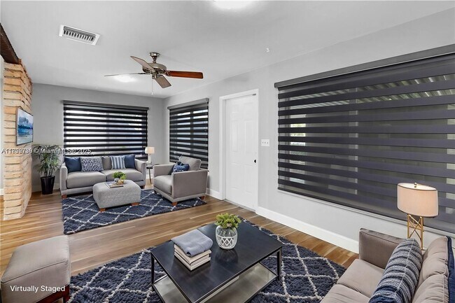 1338 Jackson St in Hollywood, FL - Building Photo - Building Photo