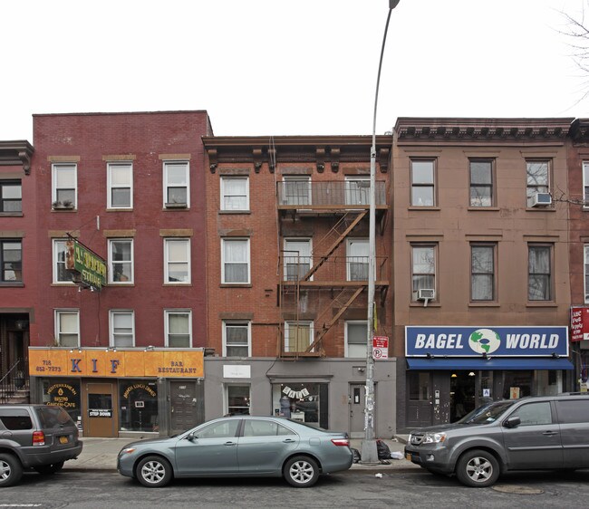 221 Dekalb Ave in Brooklyn, NY - Building Photo - Building Photo