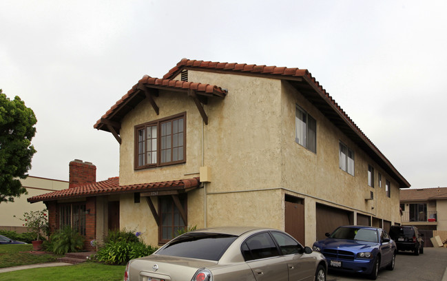 1261 S Sunburst Way in Anaheim, CA - Building Photo - Building Photo