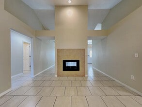 430 Vineyard Dr in Lakeland, FL - Foto de edificio - Building Photo