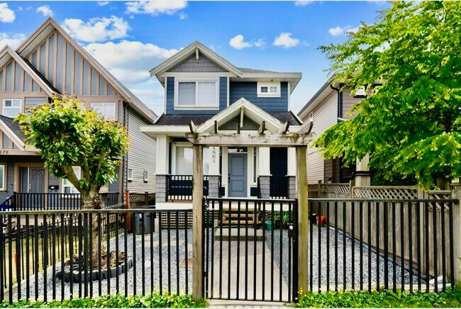 14868 72 Av in Surrey, BC - Building Photo - Building Photo
