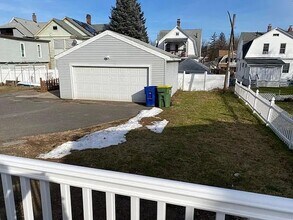45 Lockhart Ave in Waterbury, CT - Building Photo - Building Photo