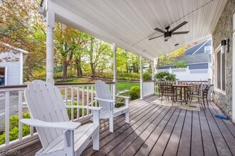 305 Quaker Church Rd in Randolph, NJ - Building Photo - Building Photo