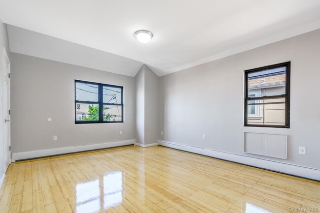1209 E 93rd St in Brooklyn, NY - Building Photo - Building Photo