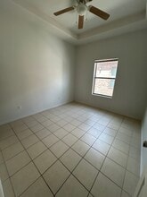 3001 Diamondhead Ave in Alton, TX - Building Photo - Building Photo