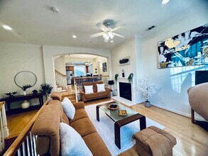 4106 W Kling St in Burbank, CA - Building Photo - Building Photo