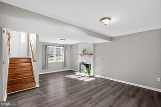 5828 Ruxton Dr in Woodbridge, VA - Building Photo - Building Photo