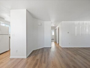 1207 W 13th Ave in Kennewick, WA - Building Photo - Building Photo