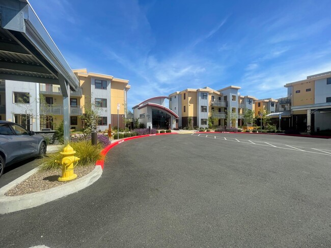 Napa Creek Village in Napa, CA - Building Photo - Building Photo