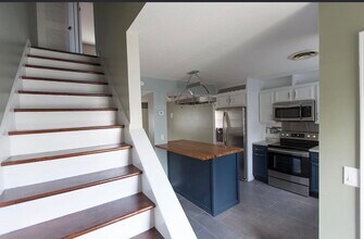 3000 Golden Rd, Unit 18 in Greenville, NC - Building Photo - Building Photo