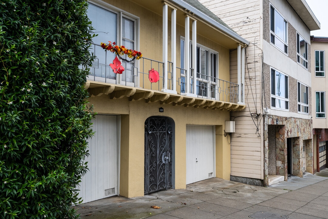 1737 9th Ave, Unit #E in San Francisco, CA - Building Photo