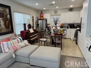 21730 Candela Dr in Santa Clarita, CA - Building Photo - Building Photo