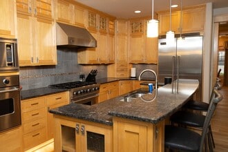 3006 N 192nd Ave in Elkhorn, NE - Building Photo - Building Photo