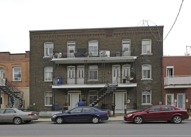 3832-3836 De Verdun Rue in Verdun, QC - Building Photo - Building Photo