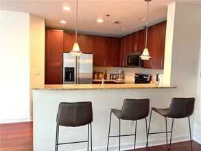 855 Peachtree St NE in Atlanta, GA - Foto de edificio - Building Photo