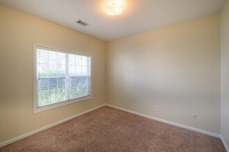 6091 Yellowood Ct in Atlanta, GA - Building Photo - Building Photo