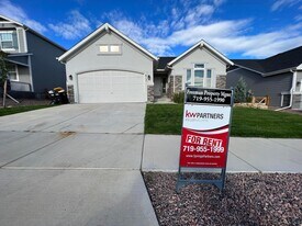 6737 Sedgerock Ln in Colorado Springs, CO - Building Photo