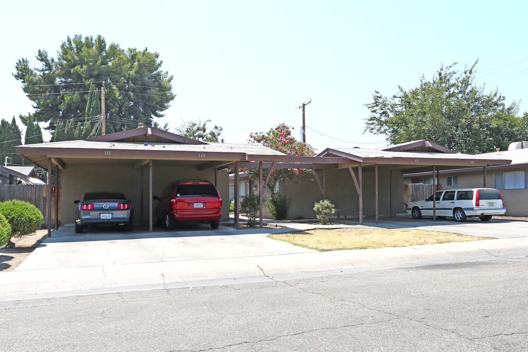 509-515 E Cypress Ave in Visalia, CA - Building Photo