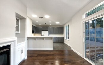 2060 E Sierra Madre Ave in Gilbert, AZ - Building Photo - Building Photo