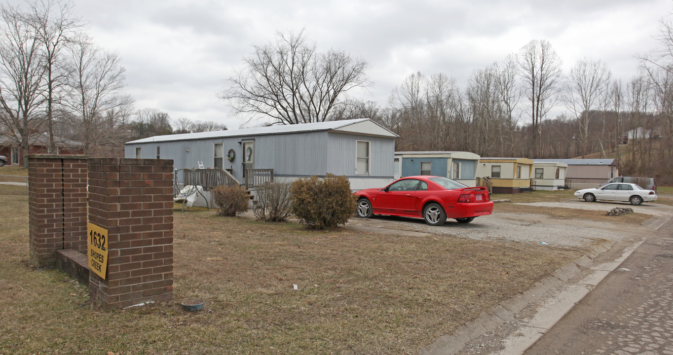 1632 Shopes Creek Rd in Ashland, KY - Building Photo