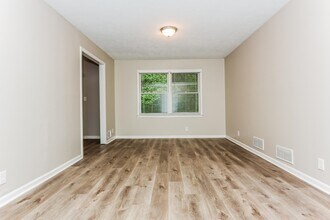 3723 Eagle Woods Cir in Stonecrest, GA - Building Photo - Building Photo