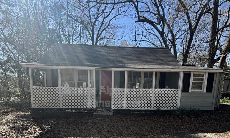 407 Digh St in Gastonia, NC - Building Photo