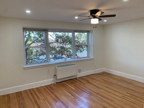 461 Arborway, Unit 3 in Boston, MA - Building Photo - Building Photo