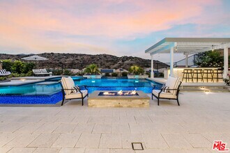 24407 Clear Creek Pl in Los Angeles, CA - Building Photo - Building Photo